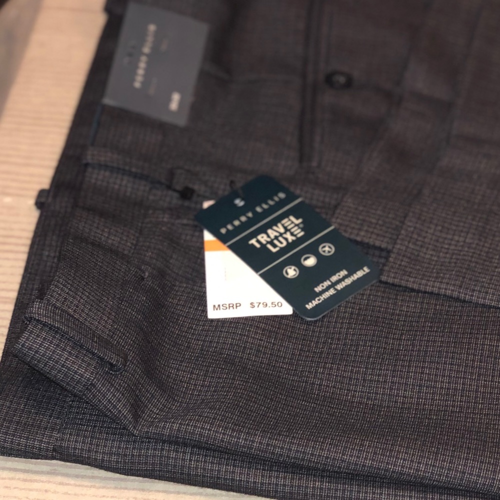 Perry Ellis Travel Luxe Dress Pant Check 33W32L